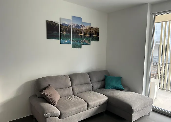 Casa Canova - Apartment With Free Garage